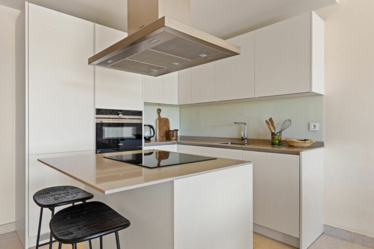 9b9e394861fa0a48387173622bdaea32 - 14