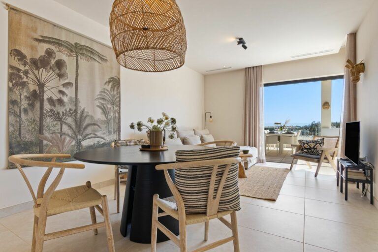 9b9e394861fa0a48387173622bdaea32 - 5