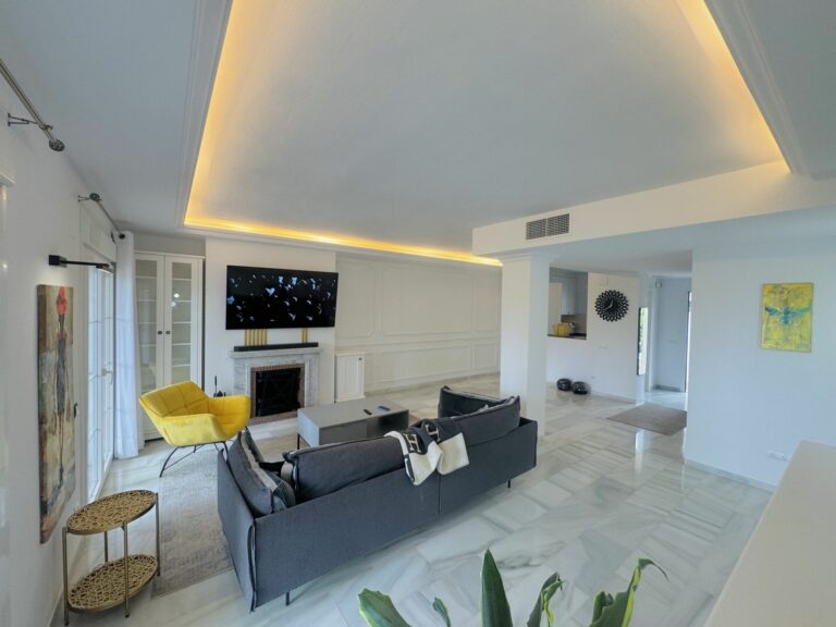 9bc79723e94041a99da7fc1b249d8db6 - 4