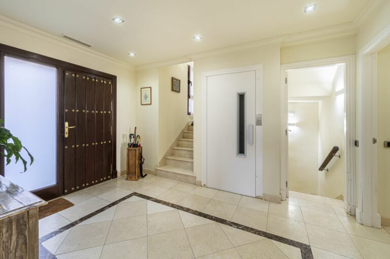 9c6cf3723f7bad42cb517331184b6249 - 2