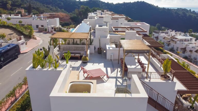 9c94216ffd0f9b46b98e50d3242025cc - 11