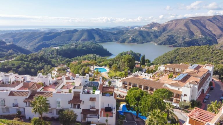 9c94216ffd0f9b46b98e50d3242025cc - 12