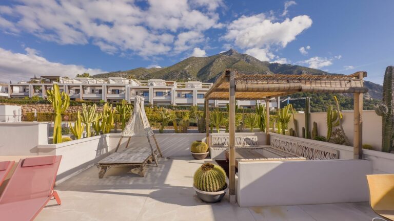 9c94216ffd0f9b46b98e50d3242025cc - 14