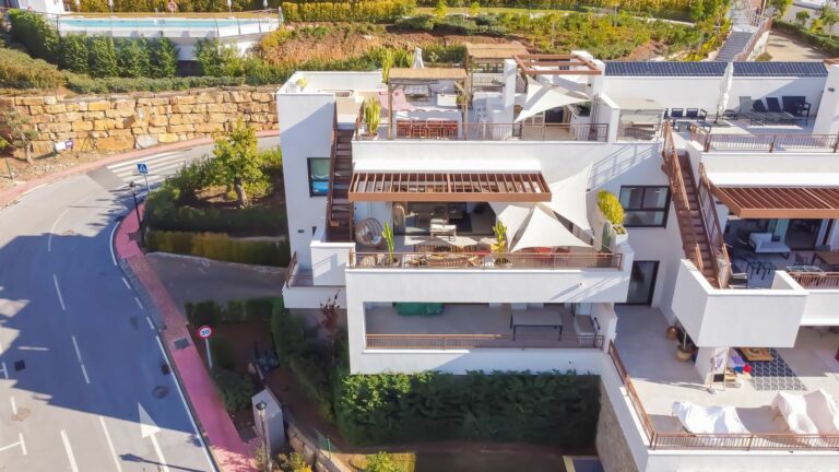 9c94216ffd0f9b46b98e50d3242025cc - 5