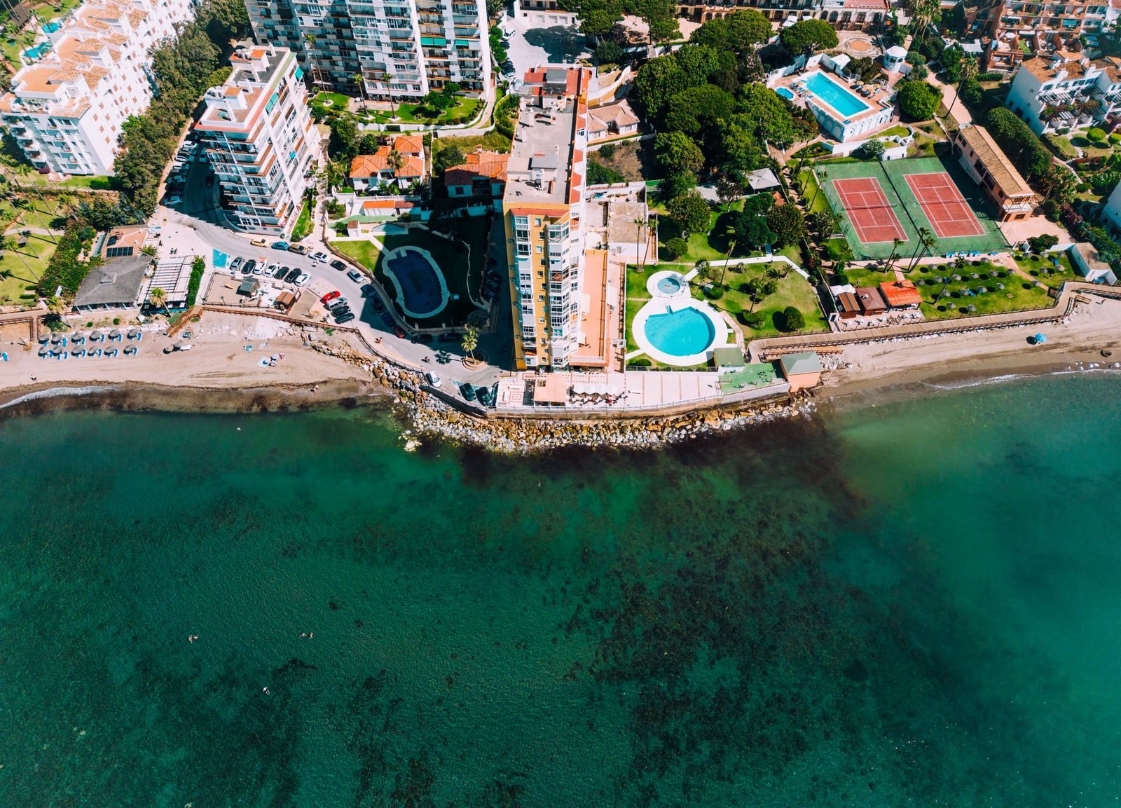 9dfc959dd45c84c121759d4cbeee763f - 12