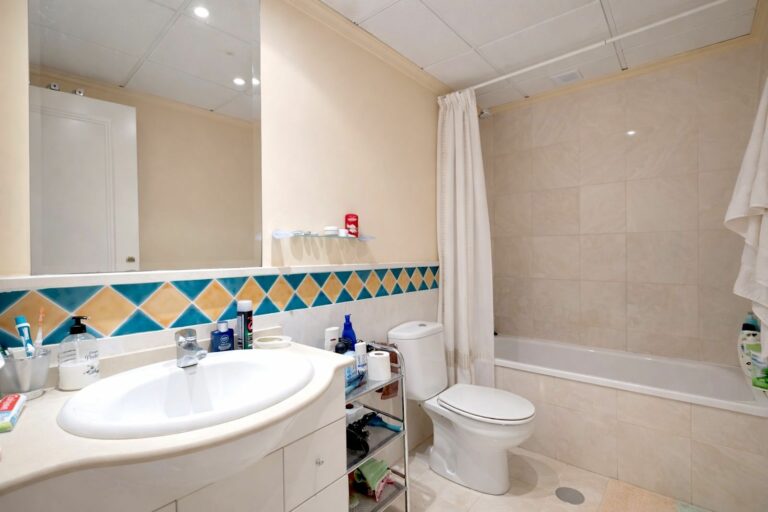 9e305b6ceb331f2d7593fb58adeee6f4 - 5