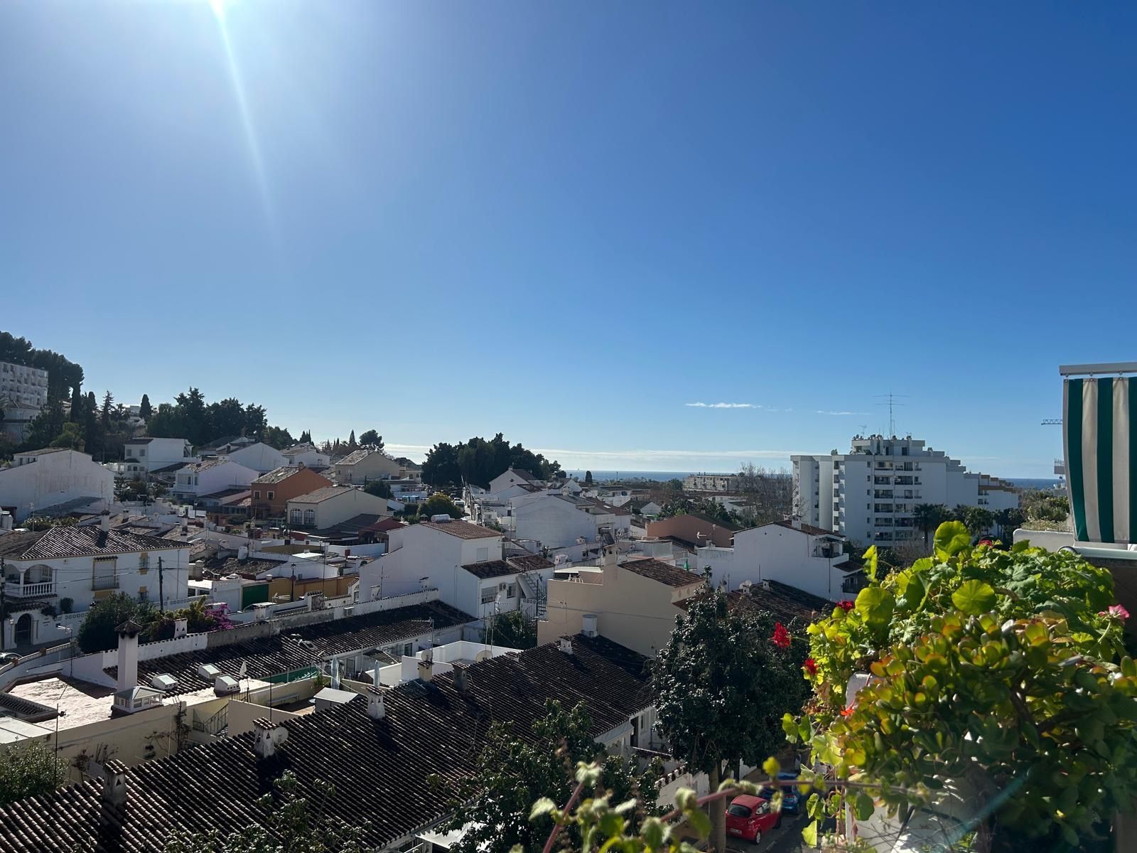 9e5ea395afaa9462bf5fe3e44d9ec2ef - 10