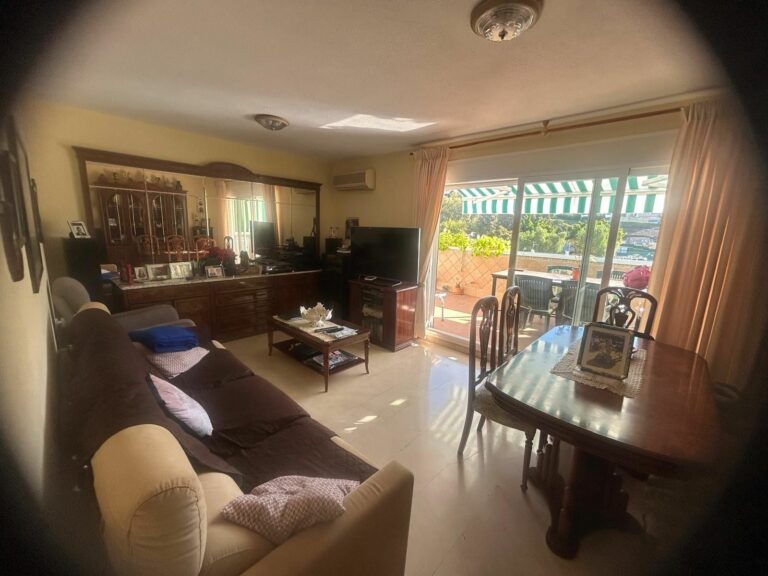 9e5ea395afaa9462bf5fe3e44d9ec2ef - 2