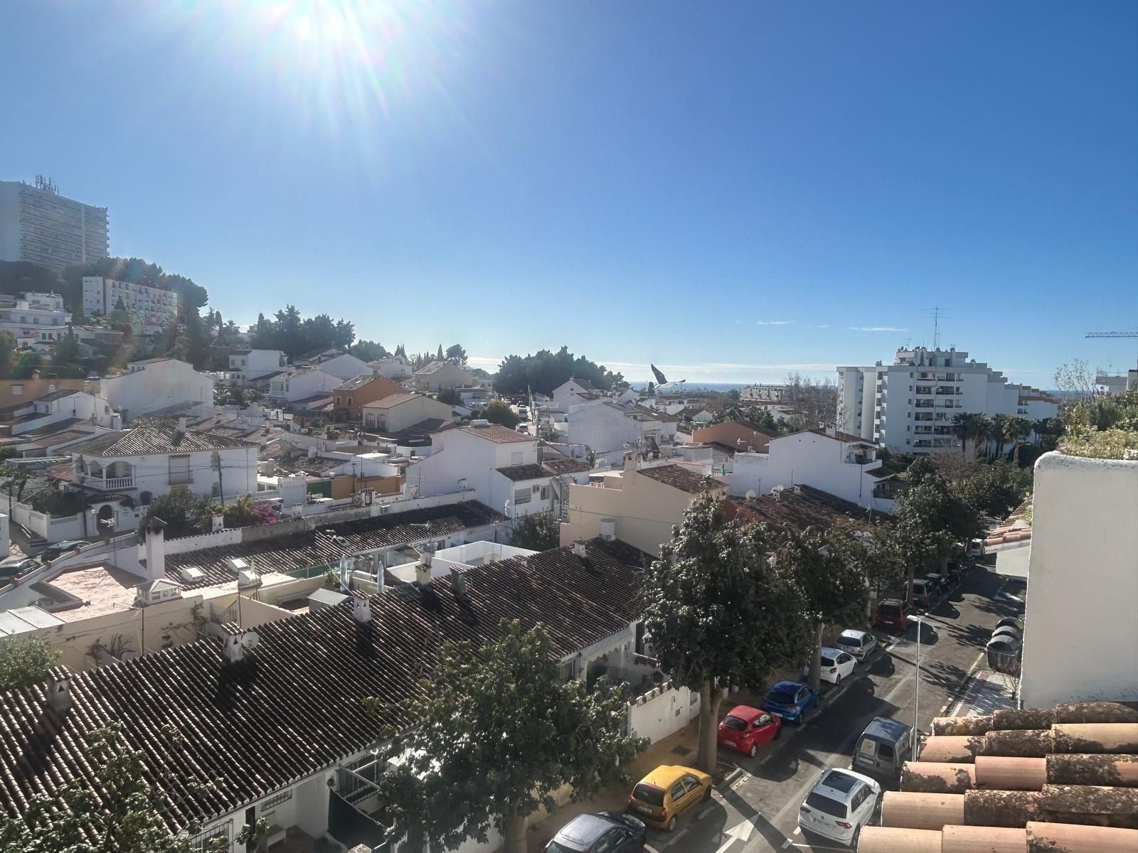 9e5ea395afaa9462bf5fe3e44d9ec2ef - 9