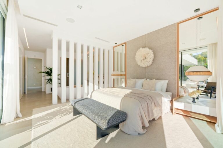 9e94cdb0149f9980b22b8a76258fec20 - 16