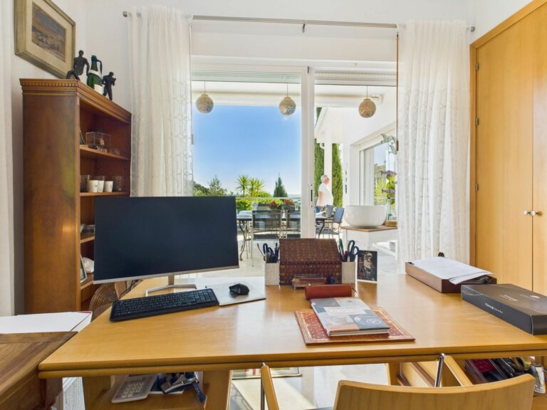 9f70a5a77f40052c9d04ea5d1f686925 - 11