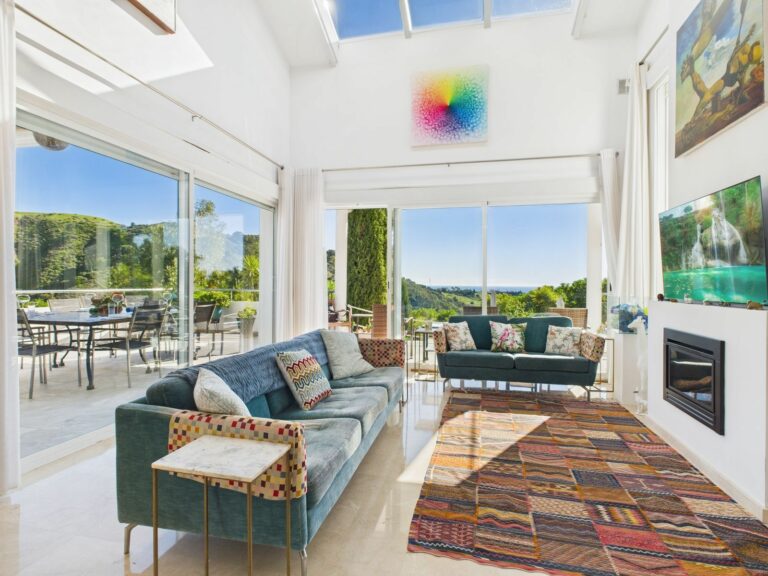 9f70a5a77f40052c9d04ea5d1f686925 - 3