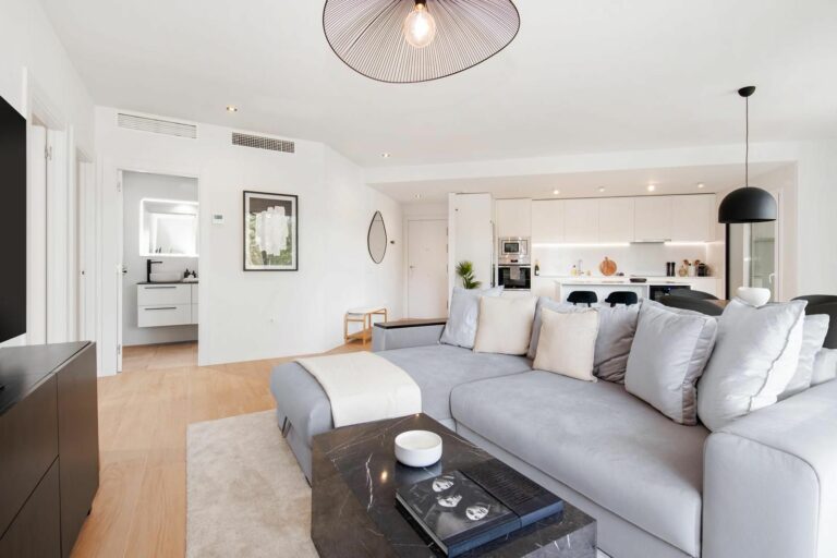 9f8162217fdd1c69137e2990c45304fd - 1