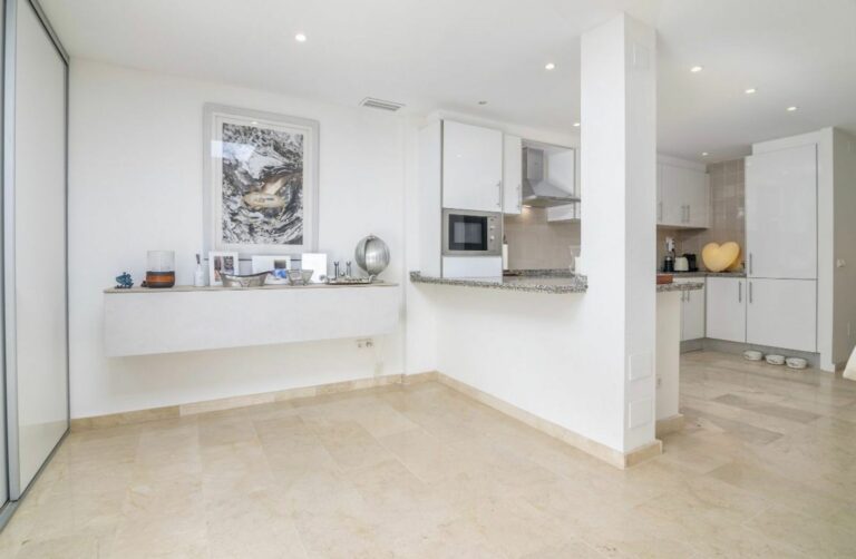 9fe51e792842bcbda181650fe0a9249b - 2