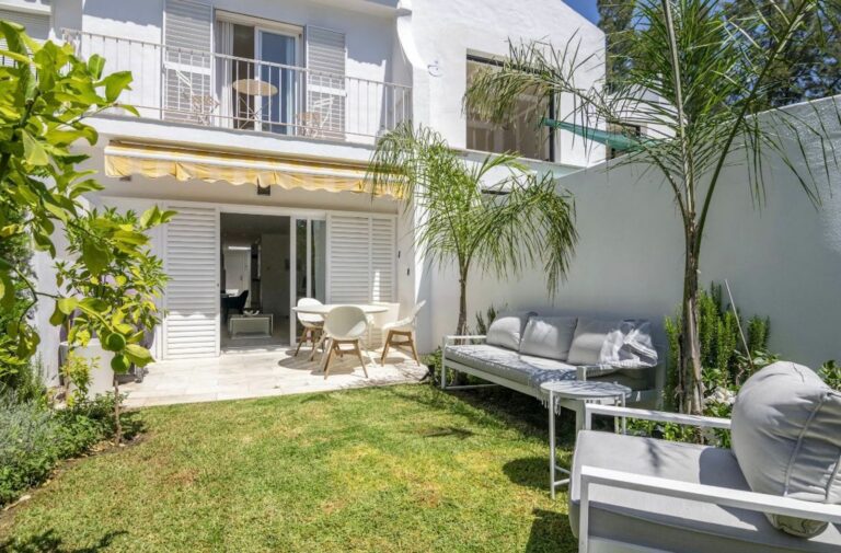 9fe51e792842bcbda181650fe0a9249b - 5