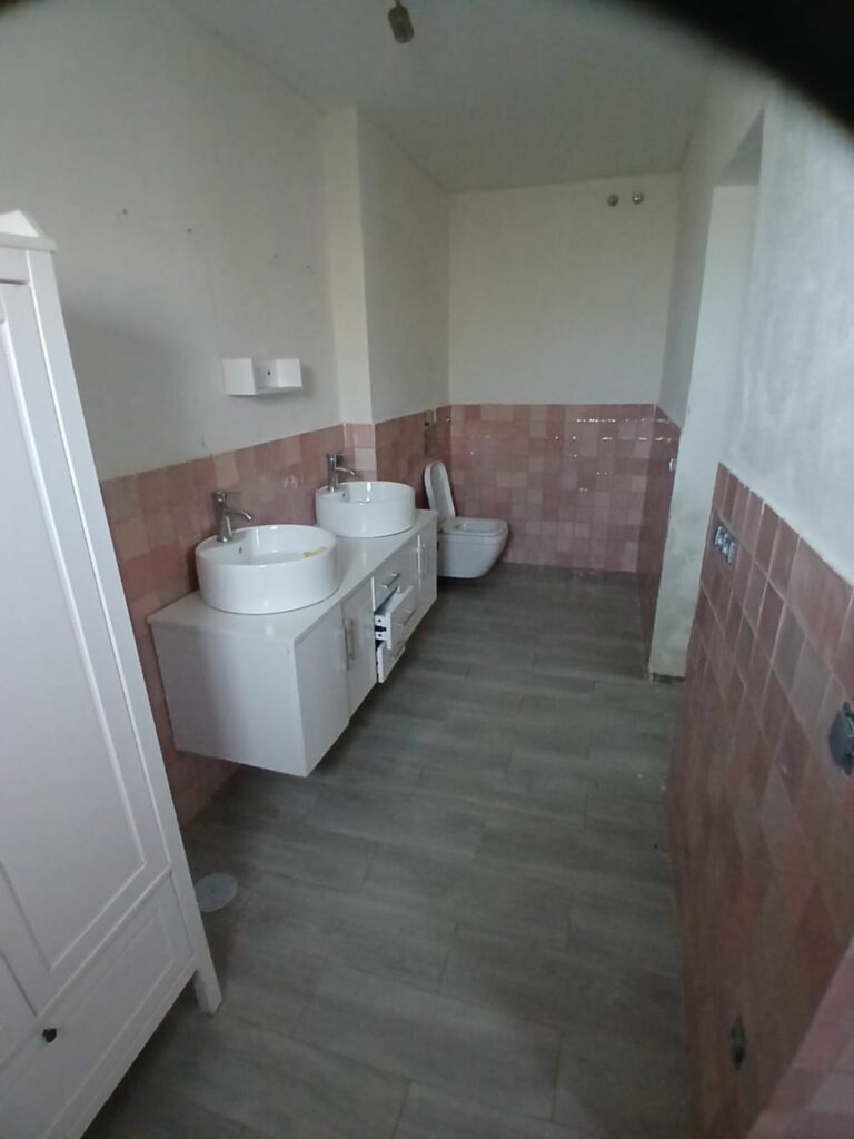 a0aed1ba71006b2dfbff28eca22f3a7d - 11