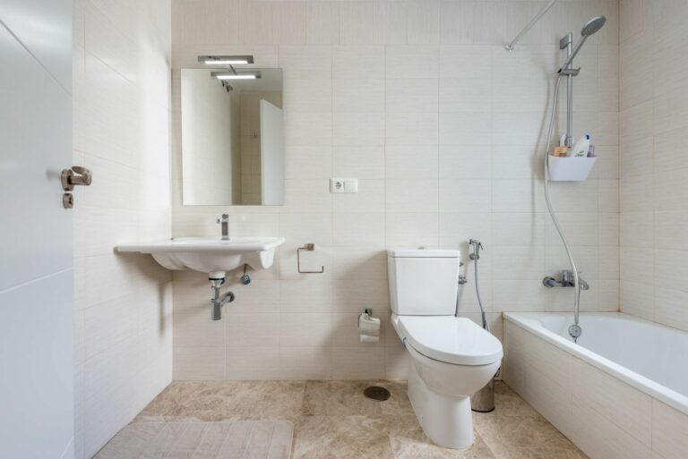 a19696a1eb4b141b71b3fd5ba88daca2 - 16