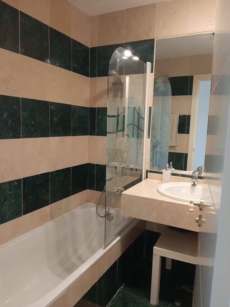 a210e10922758608e55f80d81b7a4120 - 11