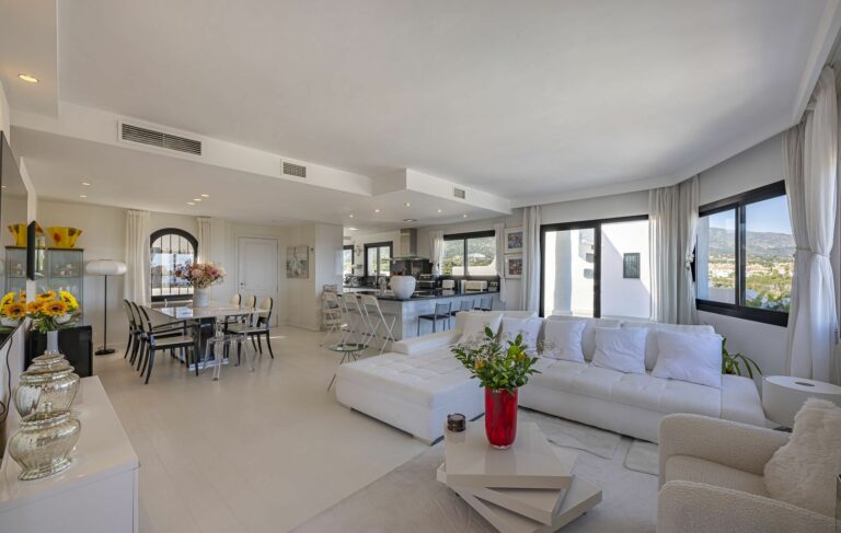 a557d47d14ddef5ff48a169797b63ef3 - 4