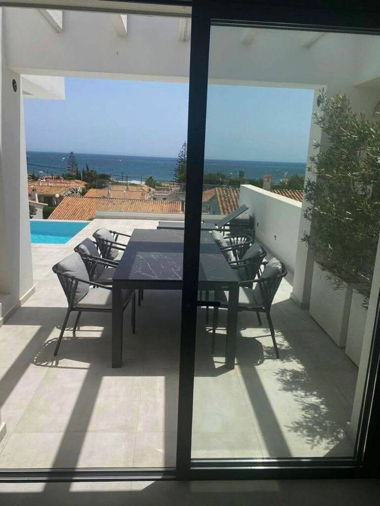 a57e2e0ffde3998050e637a24dcb596a - 11