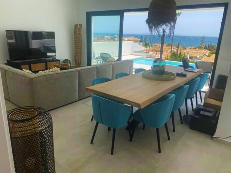 a57e2e0ffde3998050e637a24dcb596a - 4