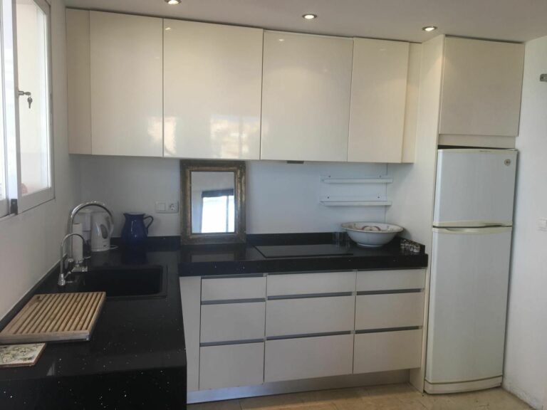 a5be54fa3e5418f362e91605d8dfced9 - 8