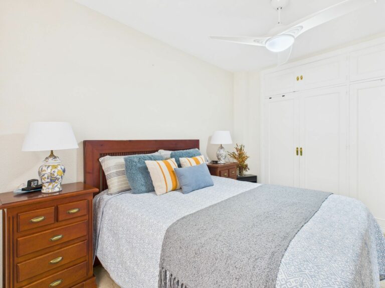 a5dce392a2091309977bb34c3a75295e - 14