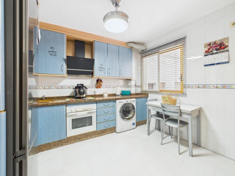 a5dce392a2091309977bb34c3a75295e - 5