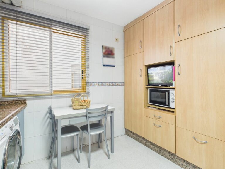 a5dce392a2091309977bb34c3a75295e - 7