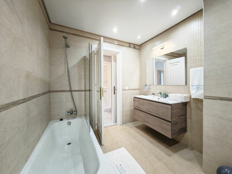 a5dd1cdf73837d86e08934cf5cba72a0 - 12