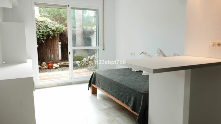 a62151ec77e68f49296dd36a97eb0eeb - 11