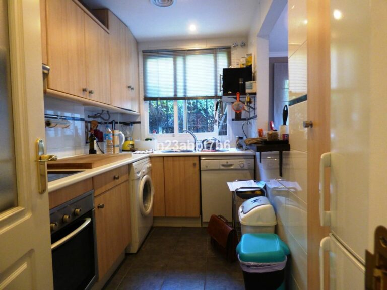 a62151ec77e68f49296dd36a97eb0eeb - 5