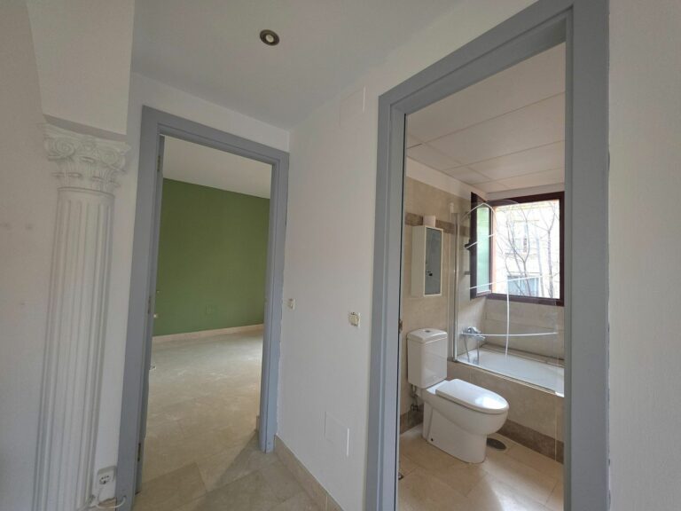 a6f4030451526de673897ee193bec1da - 11