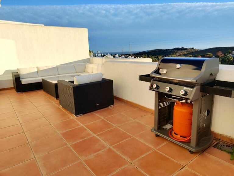 a825f1bc8e4e531eabcb933b9055dc1e - 10