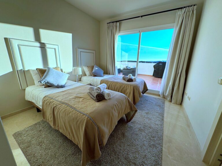 a825f1bc8e4e531eabcb933b9055dc1e - 2