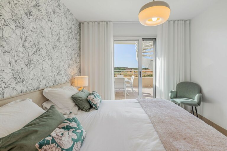 a84637aa9c3a44b4318088bcc2a10fd7 - 11