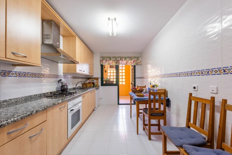 aa04e831d92b4653f1c288f038c2cb9f - 6