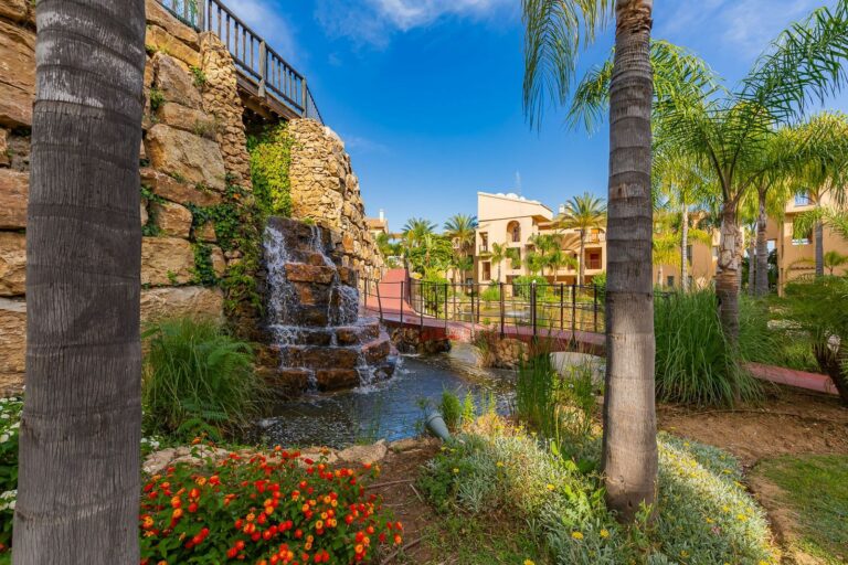 aa135a8e902ba39ba49e986542690adf - 10