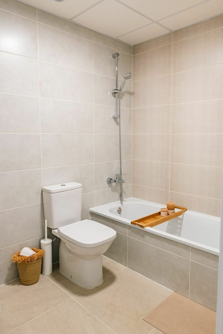 aa5fafcfc6c44adf465f0e73d5c9a052 - 11