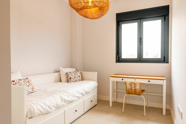 aa5fafcfc6c44adf465f0e73d5c9a052 - 12