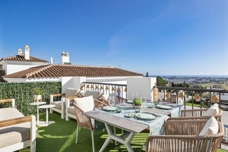 ab373a8b7125f16c5b4e28739180b44e - 9