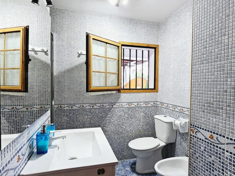 abcce76495c828e9c0400ea8e0abdcd9 - 12