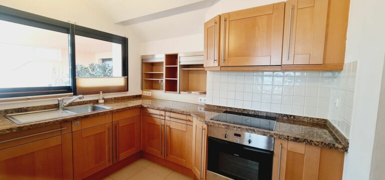 af3b5638e702c372c95c7c68d9996fce - 2