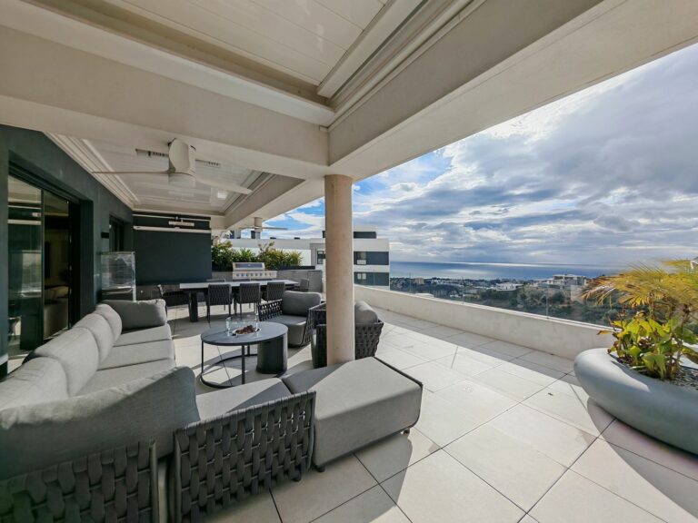 b07149c5cb7679f0d03070768abbad1a - 1