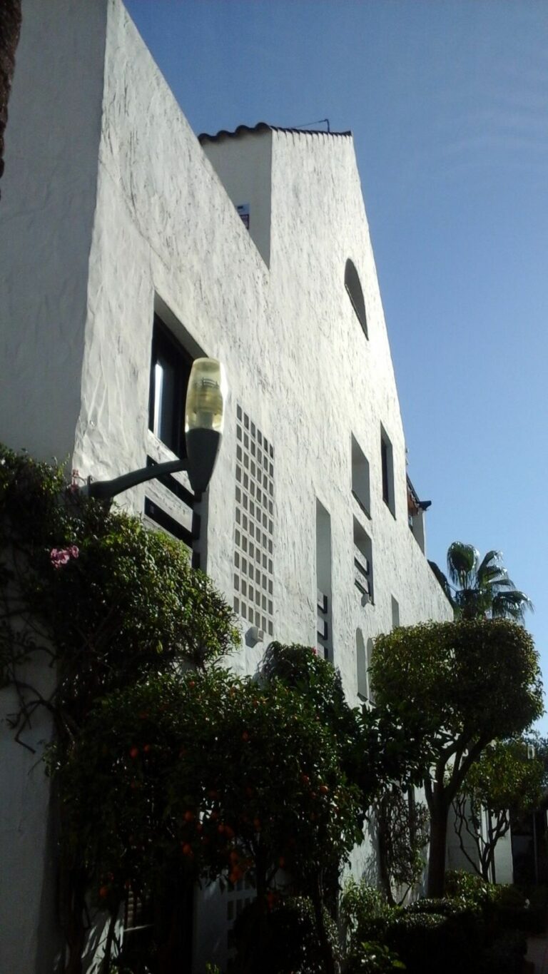 b12549c53cdad8ccf24244da9f52c331 - 3