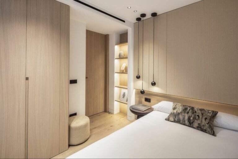 b1d8760c2e2c5ffde724821c32254e7a - 11