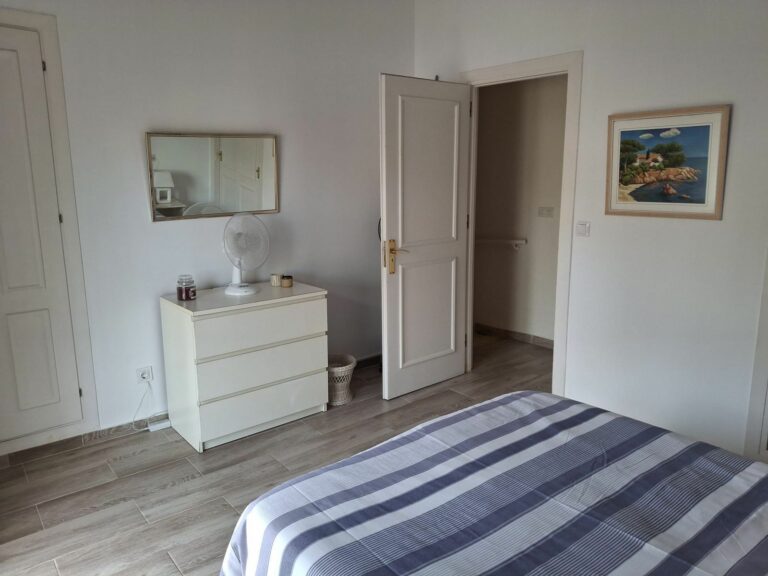 b20e479016603d765e41a77f008b071e - 15