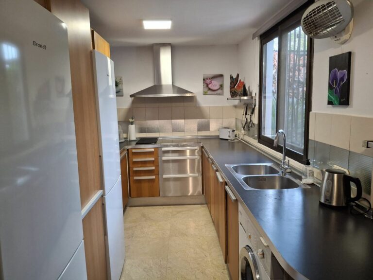 b20e479016603d765e41a77f008b071e - 8