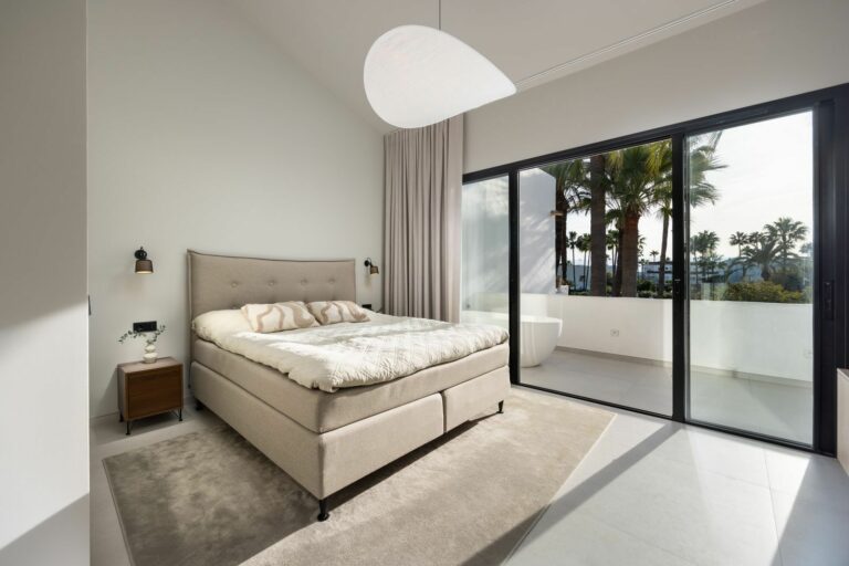 b338257759ac6ba08eb32b565372a317 - 14