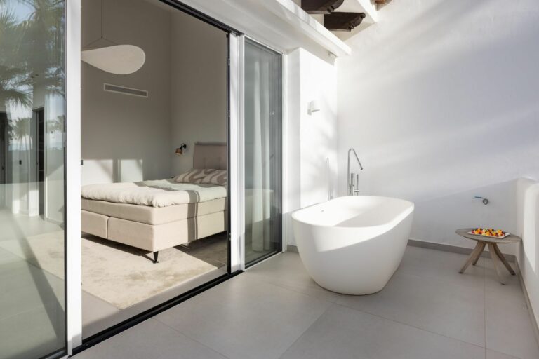 b338257759ac6ba08eb32b565372a317 - 15